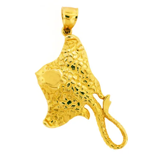 14K Gold 3D Stingray Pendant Goldia Necklaces