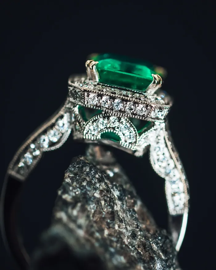 18k White Gold Emerald and Diamond Ring Art FX fine jewelry Rings
