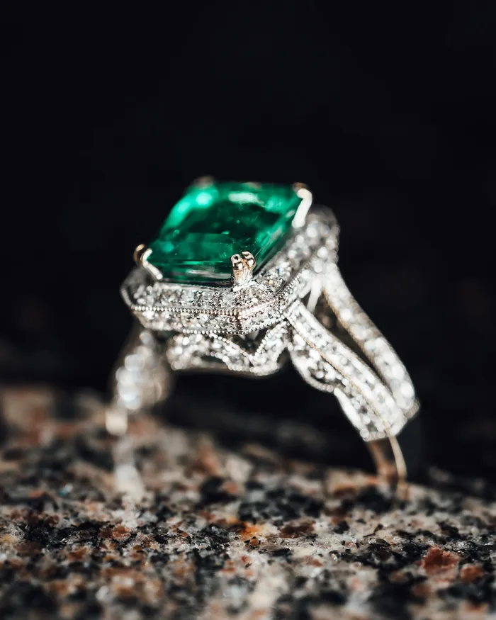 18k White Gold Emerald and Diamond Ring Art FX fine jewelry Rings