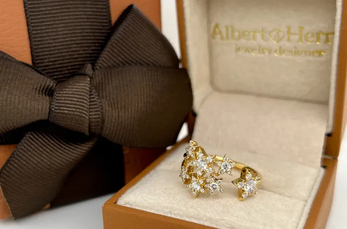 Albert Hern Rings Ring 18kt Gold Stars Open Ring Diamonds Albert Hern Rings Ring 18kt Gold Stars Open Ring Diamonds