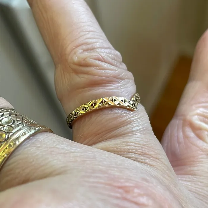 Ornate V Band 14k Gold Vintage Vintage Paris Jewelry Rings Ornate V Band 14k Gold Vintage Vintage Paris Jewelry Rings