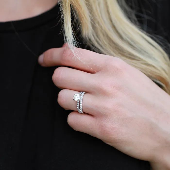 18kt White Gold 050cttw Diamond Band Independent Jewellers Rings 18kt White Gold 050cttw Diamond Band Independent Jewellers Rings