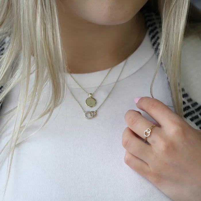 Independent Jewellers Necklaces 10kt Yellow Gold Double Circle Interlocking Necklace