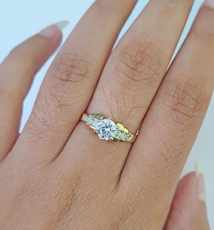 Real 10k Yellow Gold Round Stone Ring Wedding Engagement Size 7 WomensRing Gold and Diamond Rings