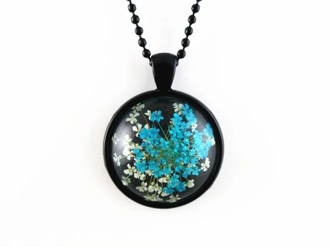 Necklaces sparklingselections Natural Blue and White Dried Flowers Pendant Necklace Necklaces sparklingselections Natural Blue and White Dried Flowers Pendant Necklace