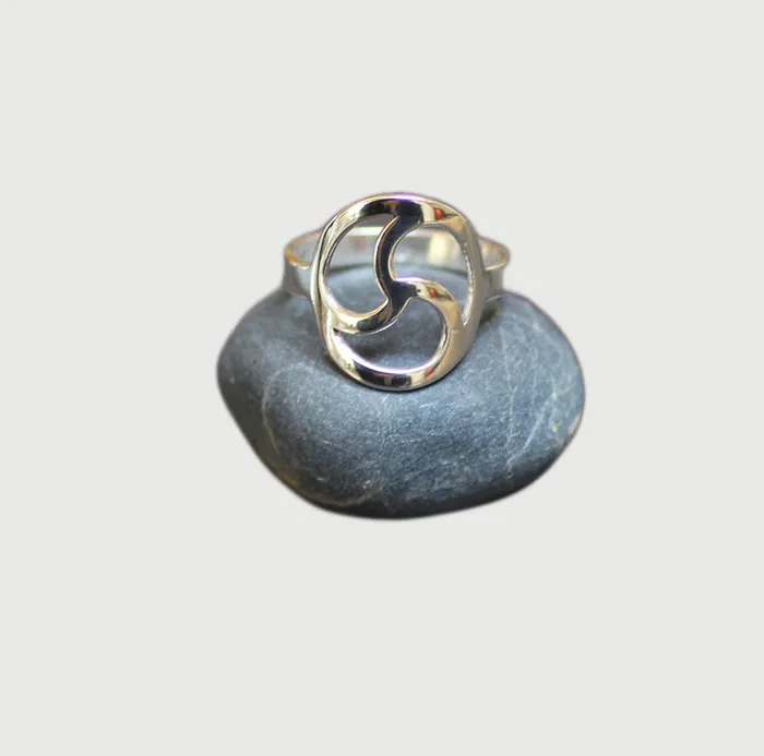DISCREET LARGE TRISKELE RING Handmade Sterling Silver Triskelion BDSM Symbol Erosmoon Rings