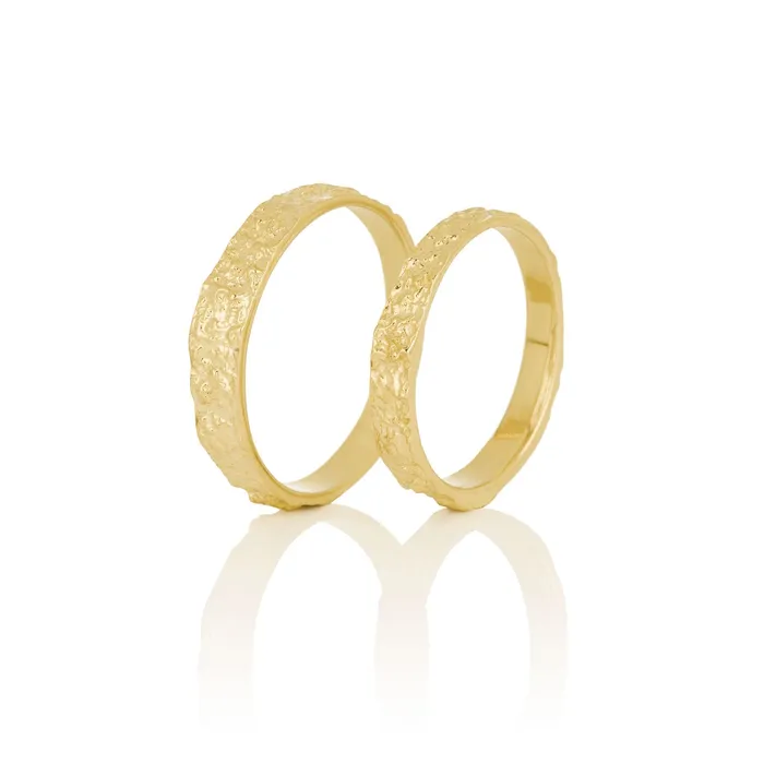 Mens wedding ring MAGMA AURUM by Gubjrg Rings