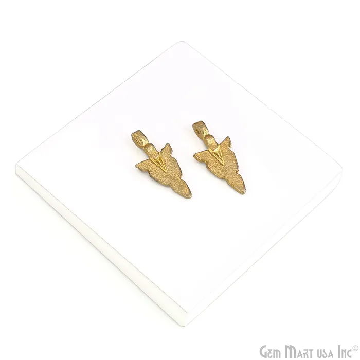 Brass Arrowhead Pendant Charm Gold Plated Antique Tribal Boho Charms Vintage Danger Triangle Jewelry Supply Gothic Jewelry GemMartUSA Charm Necklaces Brass Arrowhead Pendant Charm Gold Plated Antique Tribal Boho Charms Vintage Danger Triangle Jewelry Supply Gothic Jewelry GemMartUSA Charm Necklaces