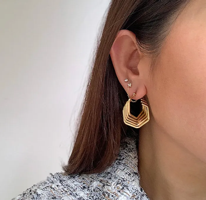 Earrings Mai Dsire MACI GOLD GEOMETRIC TWIST HOOP EARRINGS