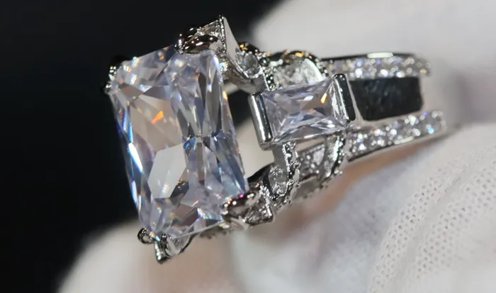 Lab Diamonds London Big Diamond Ring Womens Big Diamond Ring Womens Engagement Ring Three Stone Ring Womens Wedding Ring Womens Big Rings Big Ring Rings