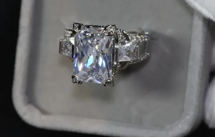 Lab Diamonds London Big Diamond Ring Womens Big Diamond Ring Womens Engagement Ring Three Stone Ring Womens Wedding Ring Womens Big Rings Big Ring Rings