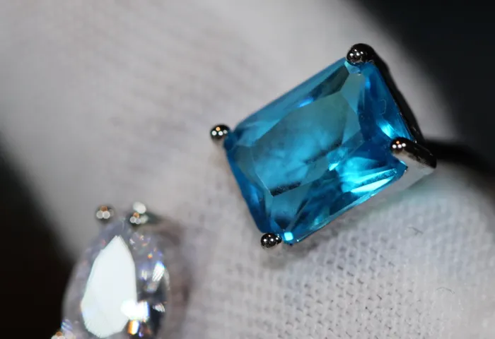 Lab Diamonds London Rings Aquamarine Blue Diamond Ring