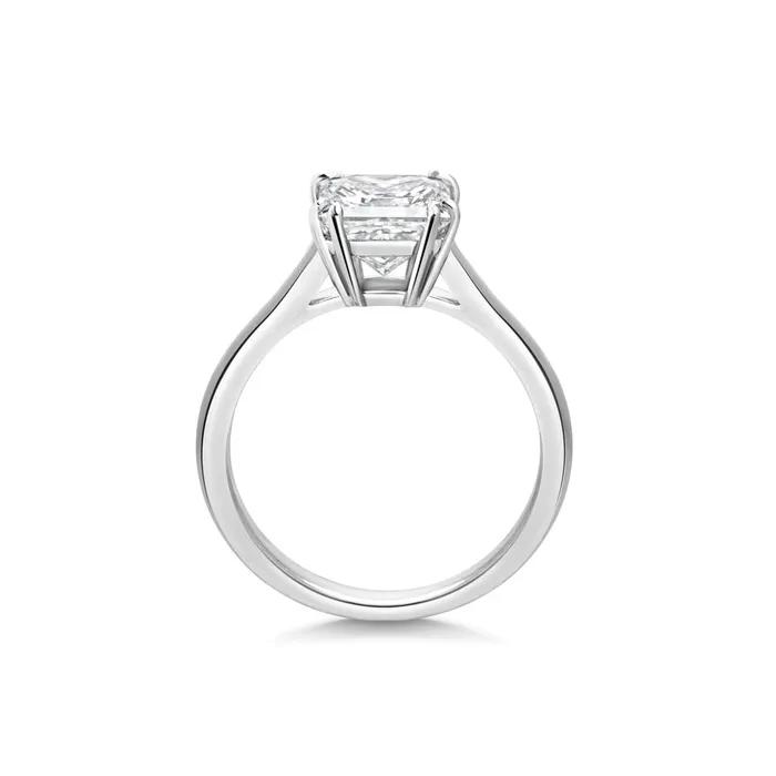 LEOS PERFECT SOLITAIRE SETTING princess cut white gold LEO MATHILD Rings