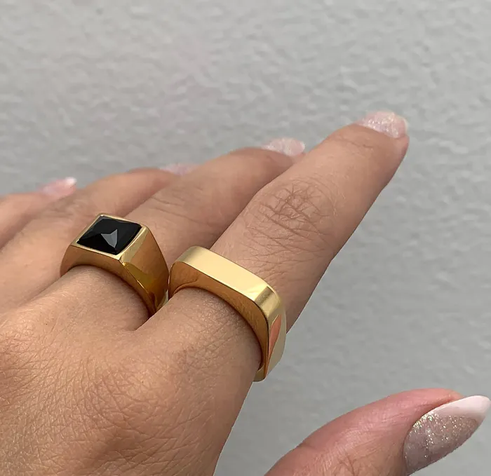 Mai Dsire Rings WHITNEY GOLD SQUARE RING