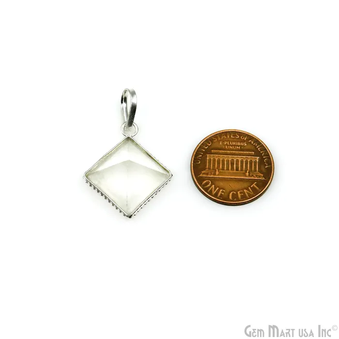Necklaces GemMartUSA Crystal Pyramid 15mm Shape Silver Plated Pendant Necklaces GemMartUSA Crystal Pyramid 15mm Shape Silver Plated Pendant
