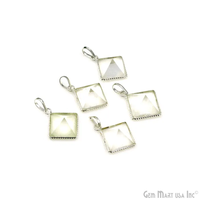 Necklaces GemMartUSA Crystal Pyramid 15mm Shape Silver Plated Pendant Necklaces GemMartUSA Crystal Pyramid 15mm Shape Silver Plated Pendant