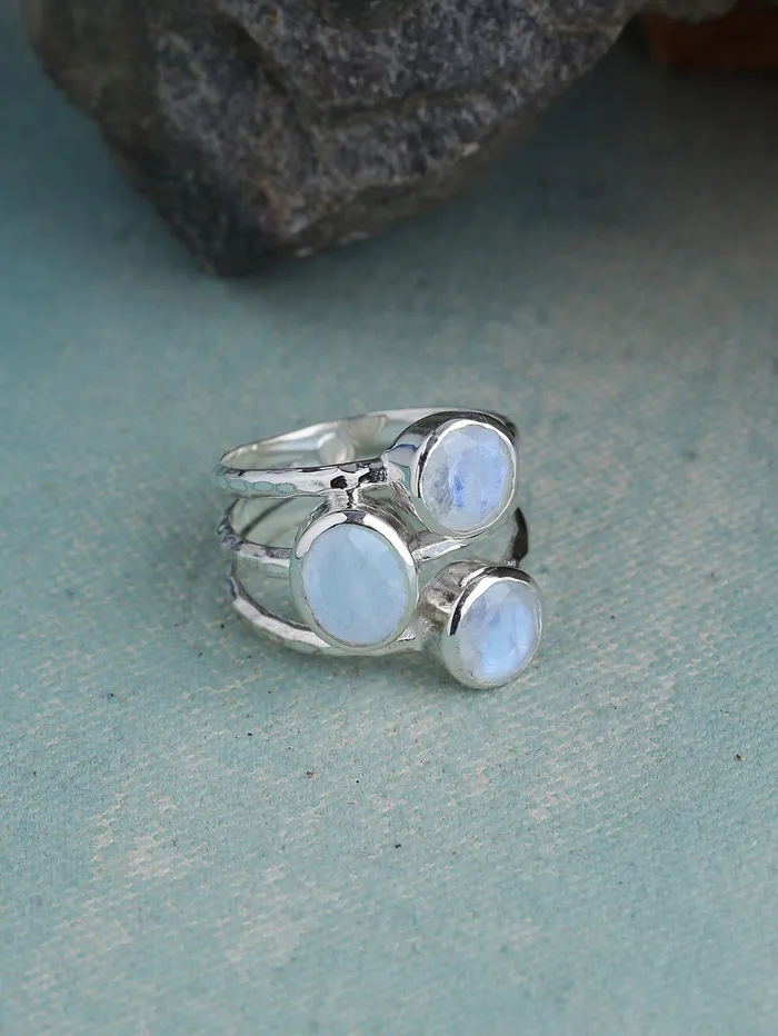 Rainbow Moonstone Solid 925 Sterling Silver Split Shank Ring Jewelry YoTreasure Rings Rainbow Moonstone Solid 925 Sterling Silver Split Shank Ring Jewelry YoTreasure Rings