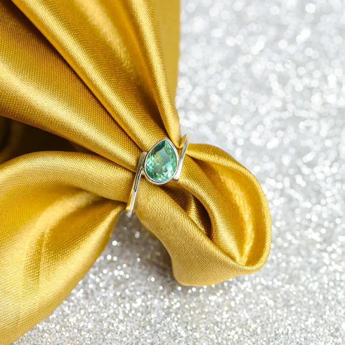 Rings YoTreasure 120 Ct Green Fluorite 925 Sterling Silver Solitaire Ring Jewelry Rings YoTreasure 120 Ct Green Fluorite 925 Sterling Silver Solitaire Ring Jewelry